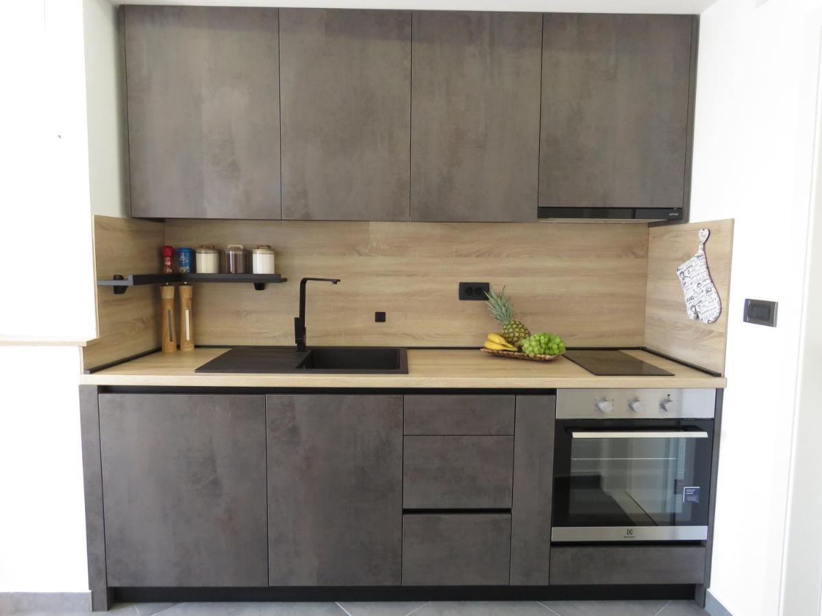 Nevera Apartment ムリニ エクステリア 写真